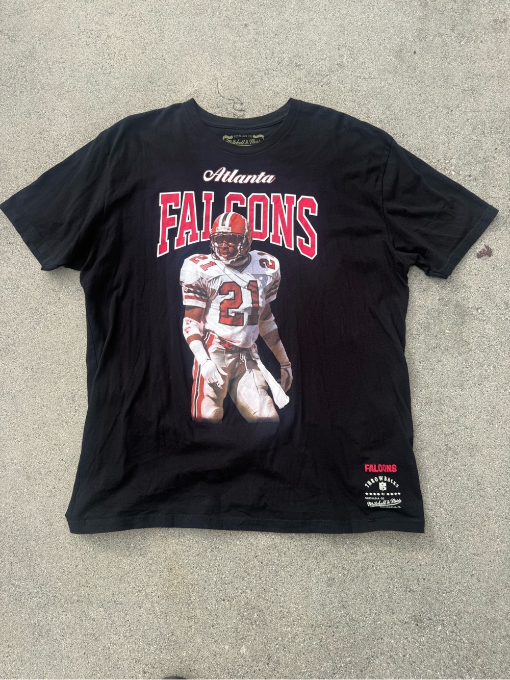 Mitchell & Ness Atlanta Falcons Black Graphic Tee with Red Accents